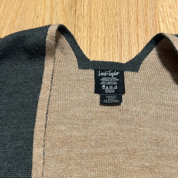 Like New Lord & Taylor Reversible poncho - Picture 2 of 4